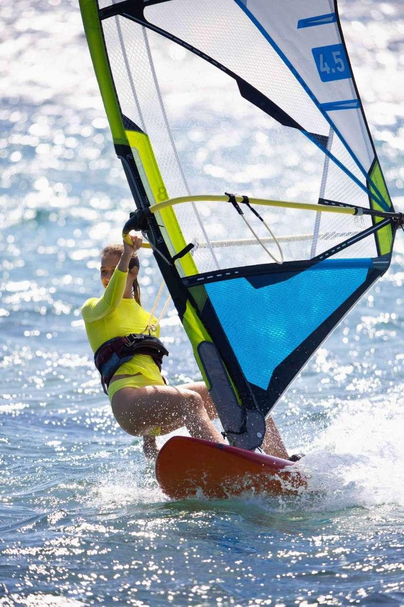 华测导航公告，控股股东拟增持3000万元